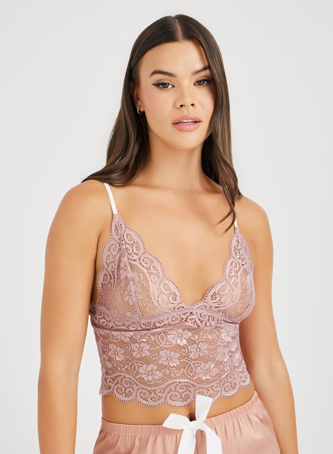 طقم حمالة صدر دانتيل زهور وشورت ساتان