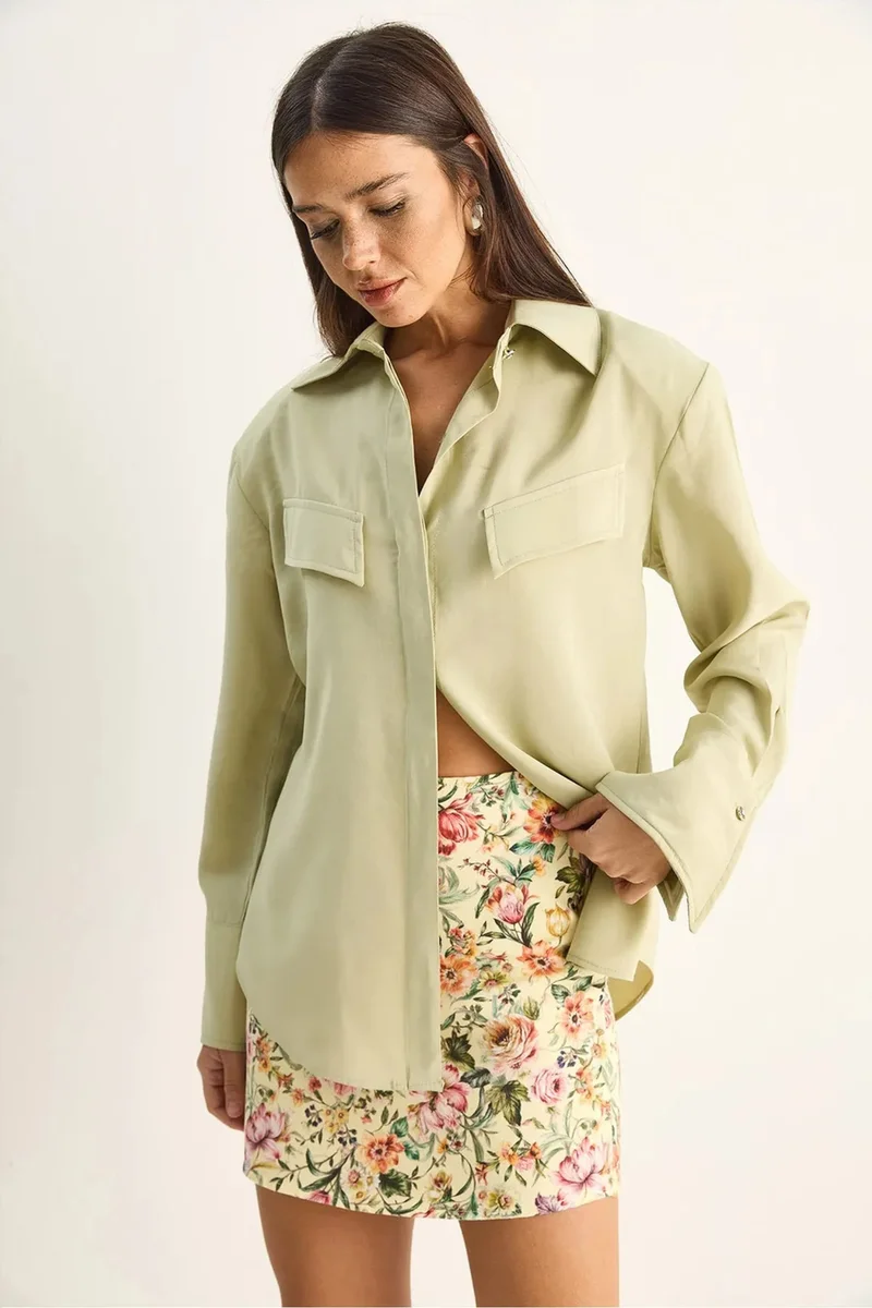 بيانكو لوتشي LUCCI Women's Regular-fit Woven Crepe Shirt
