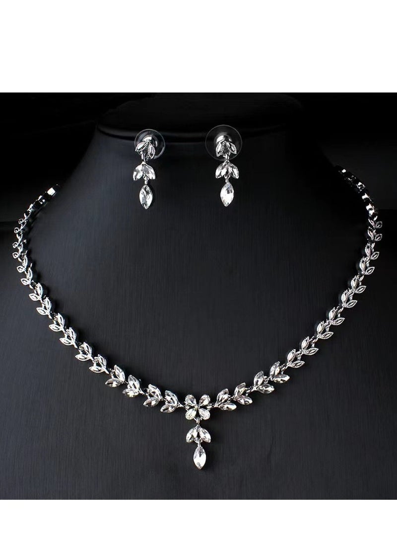 3Pcs Rhinestone Jewelry Set Stylish Elegant Leaf Necklace Zircon Earrings Chic Dress Accessory Festival Gift for Women Ladies Mother Wife Wedding Party Silver  - Image 1