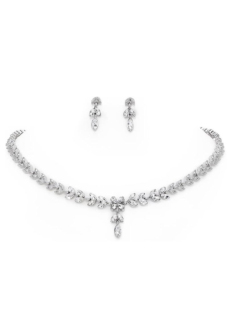 3Pcs Rhinestone Jewelry Set Stylish Elegant Leaf Necklace Zircon Earrings Chic Dress Accessory Festival Gift for Women Ladies Mother Wife Wedding Party Silver  - Image 3