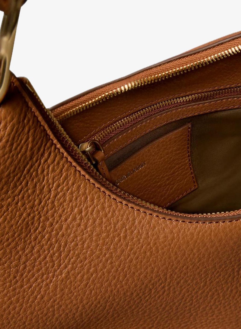 CALVIN KLEIN Slouchy Leather Shoulder Bag - Image 4
