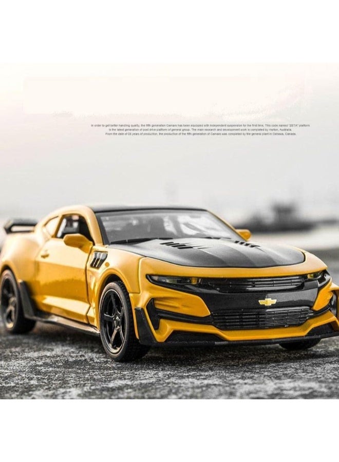 حديقة الألعاب محاكاة معدنية مصبوبة بمقياس 1:32 لسيارة (شيفروليه كامارو) مع أبواب قابلة للفتح وخاصية السحب للخلف، وأضواء وموسيقى (أصفر) - Image 3