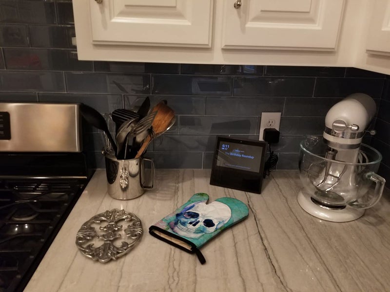 Caroline's Treasures BB5123OVMT Day of the Dead Teal Skull Oven Mitt Heat Resistant Thick Oven Mitt for Hot Pans and Oven, Kitchen Mitt Protect Hands, Cooking Baking Glove - Image 3