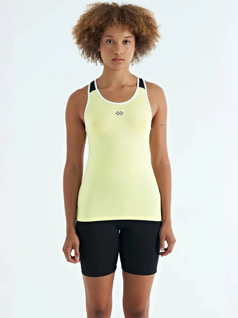 تومي لايف TOMMY Sleeveless Knitted Sports Top