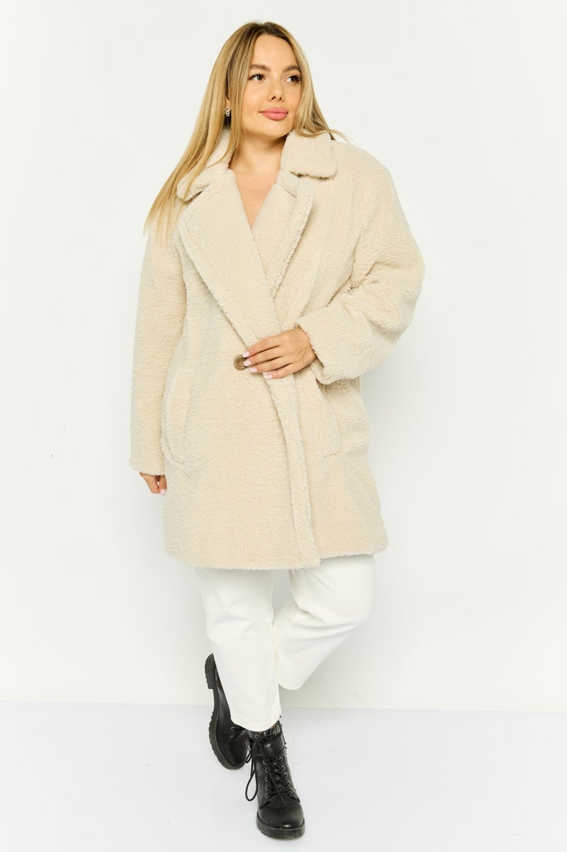 Bearpaw جاكيت شيربا ذو نسيج للنساء، كريمي - Image 2