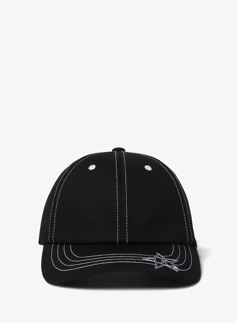 هاف قبعة بيسبول بحافة منحنية بتصميم نجمة متباينة