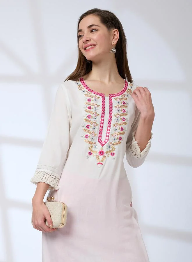 globus Floral Embroidered Yoke Crochet Detail Straight Festive Kurta