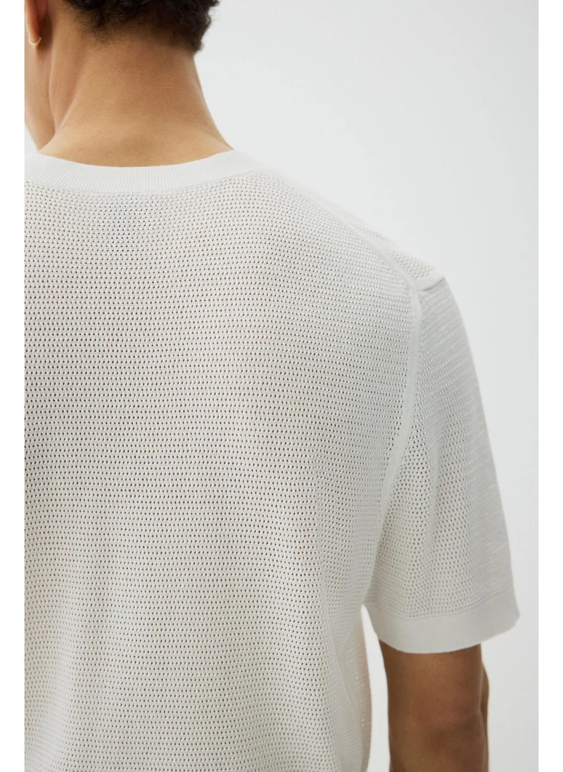 H&M Regular Fit Hole-knit T-shirt