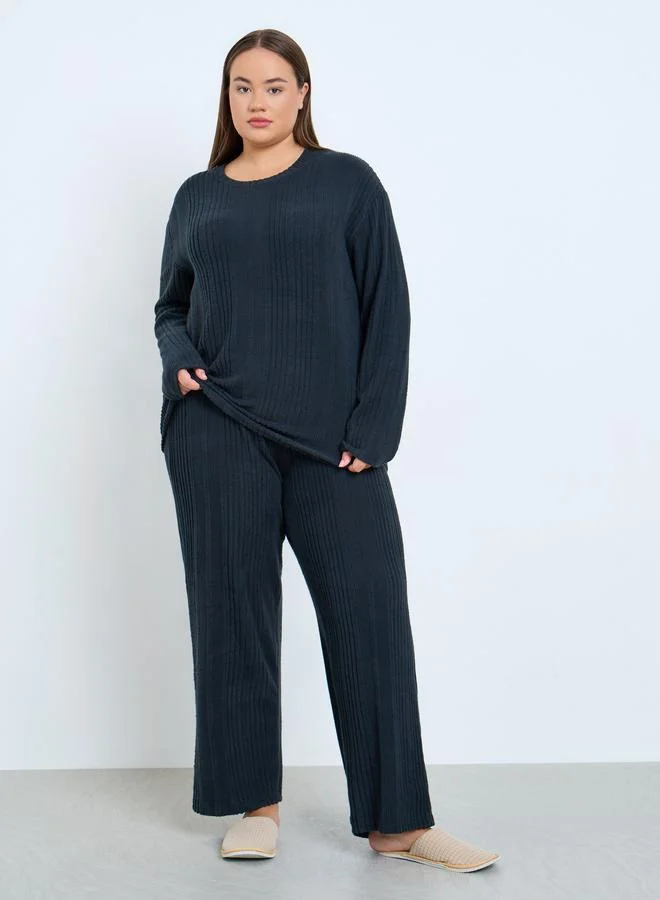 ستايلي طقم بيجاما وتيشيرت محبوك مضلع مقاس كبير