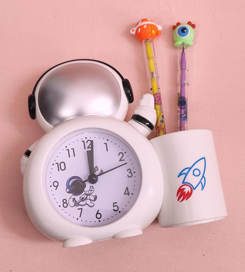 AMANVANI AMANVANI Space Table Top Alarm Clock with Pen Stand Table Clock for Kids Analog Alarm Clock Table Clock with PenPencil Stand for Kids Birthday Return Gifts 1pcs  - Image 5