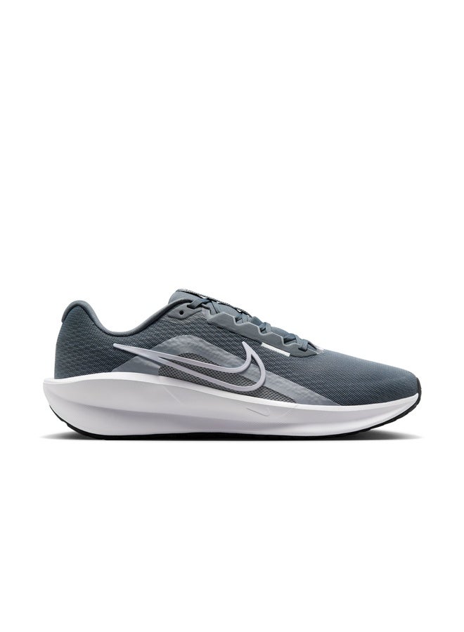 Nike Downshifter 13 - Image 1