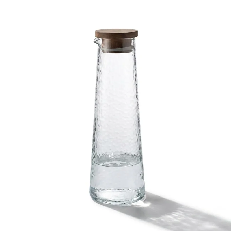Muun Home MUUN HOME Hammered Glass Carafe for Water, Juice & Beverages - 1.25L Handcrafted Pitcher with Wooden Lid