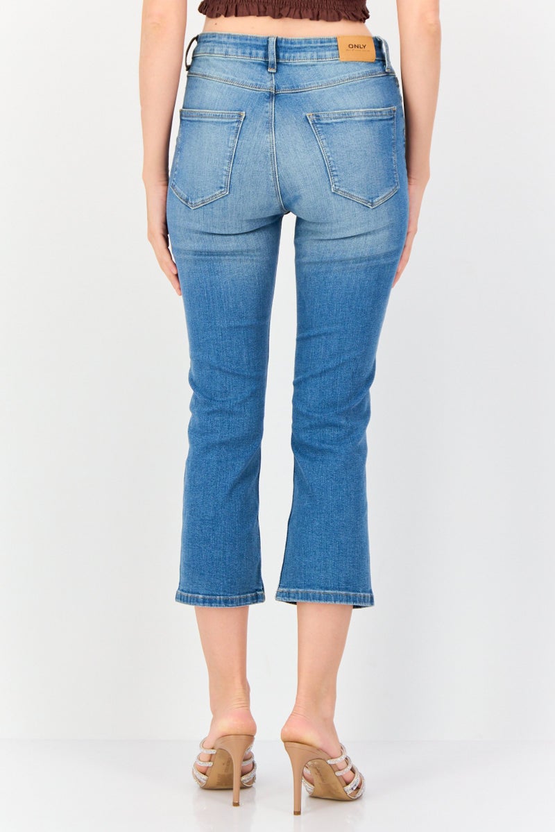 ONLY Women Flare Fit Mid Waist Washed Stretchable Cropped Denim Jeans, Blue  - Image 3