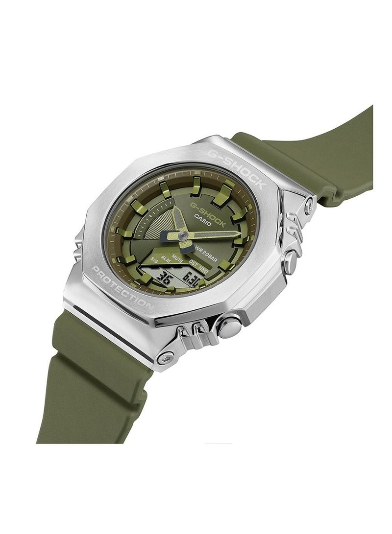 جي شوك ساعة رجالية جي- شوك الرقمية المغطاة بالمعدن ومينا اخضر اللون بسوار من الراتنج GM-S2100-3ADR - Image 2