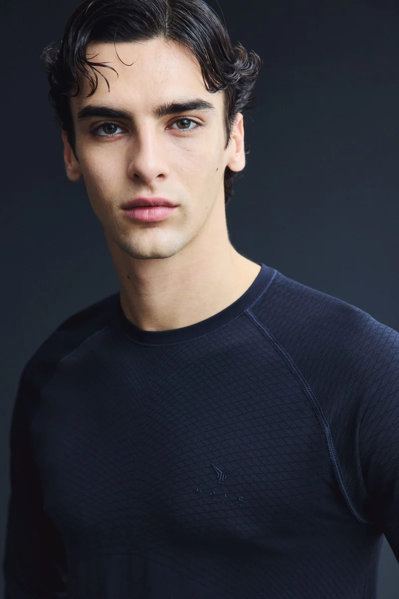 H&M Muscle Fit Sports top with DryMove™