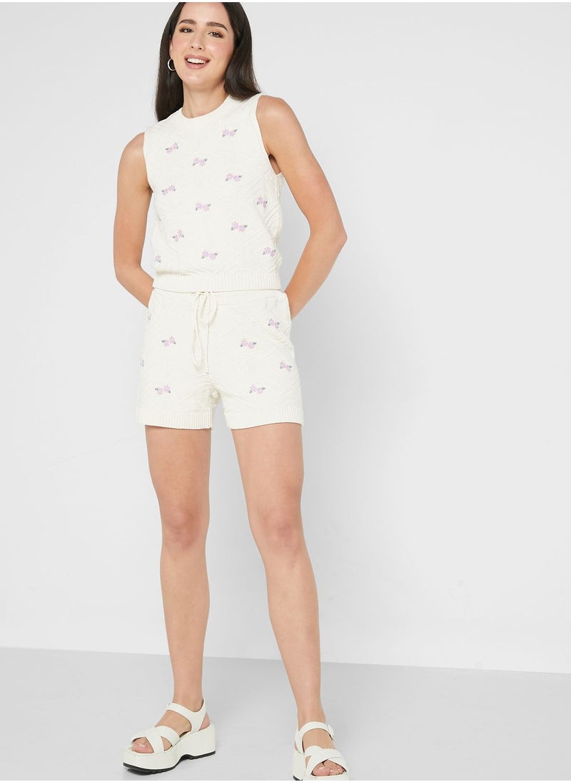 VERO MODA - Floral Embroidered Shorts - Image 1