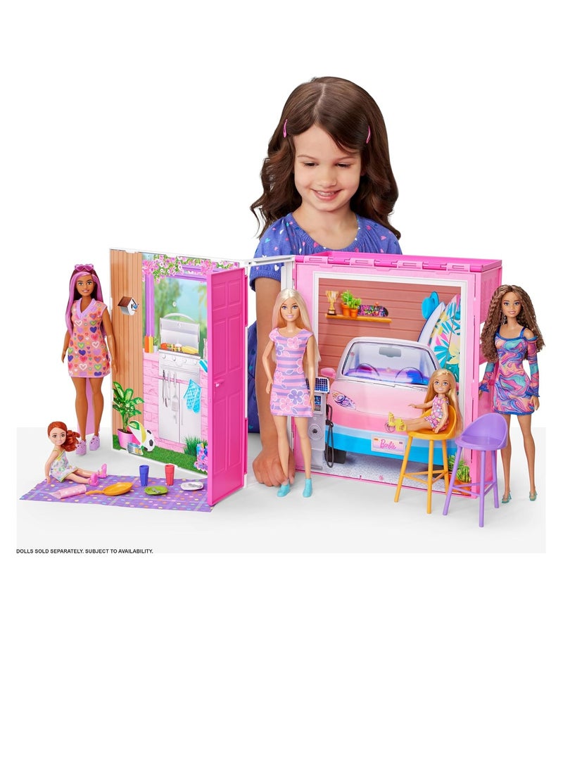 Barbie Getaway Doll House with Barbie Doll, 4 Play Areas and 11 Decor Accessories - Image 2