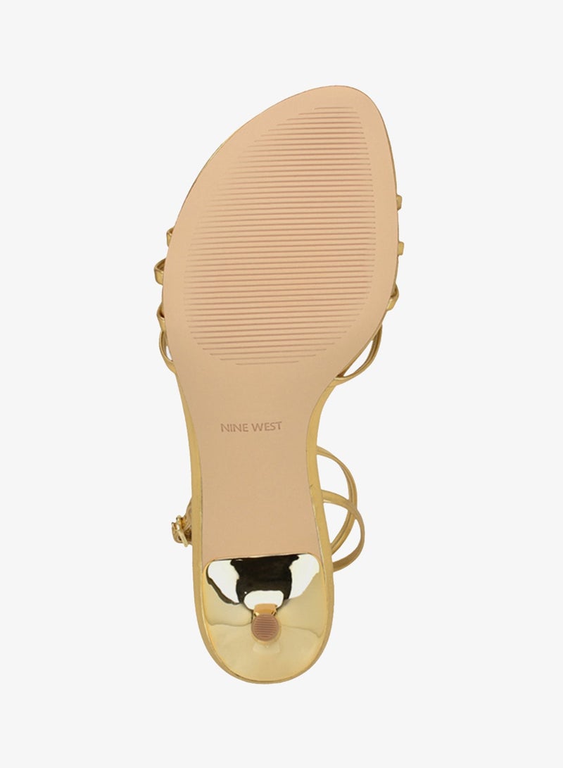 ناين ويست صنادل بكعب متوسط وحزام للكاحل - Image 5