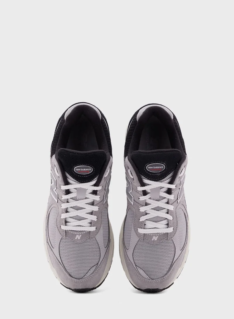 New Balance 2002 Sneakers