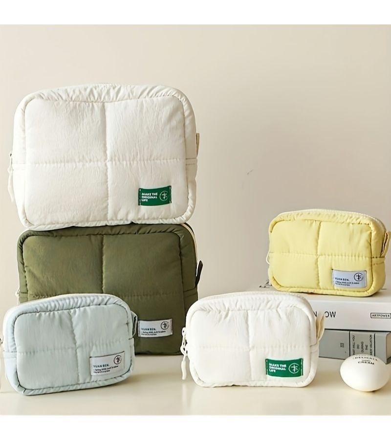 Light Blue Minimalist Large Travel Makeup Bag With Soft Texture And Ample Space Easy To Carry - Image 2