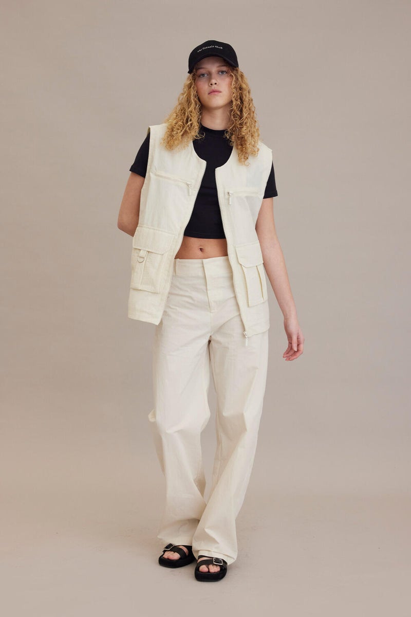 Manuka Technical Detailed Vest Vanilla  - Image 1