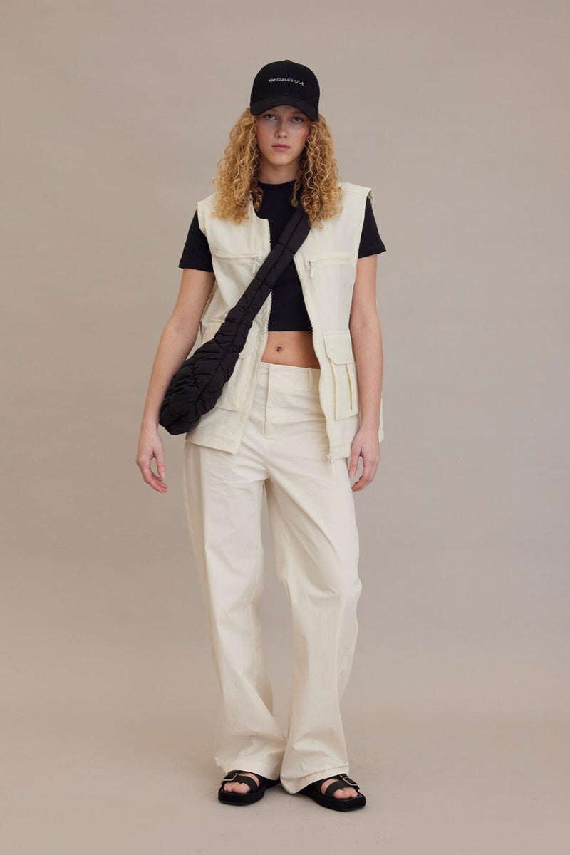 Manuka Technical Detailed Vest Vanilla  - Image 4