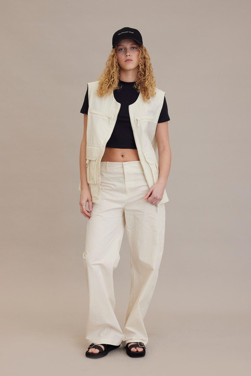 Manuka Technical Detailed Vest Vanilla  - Image 2
