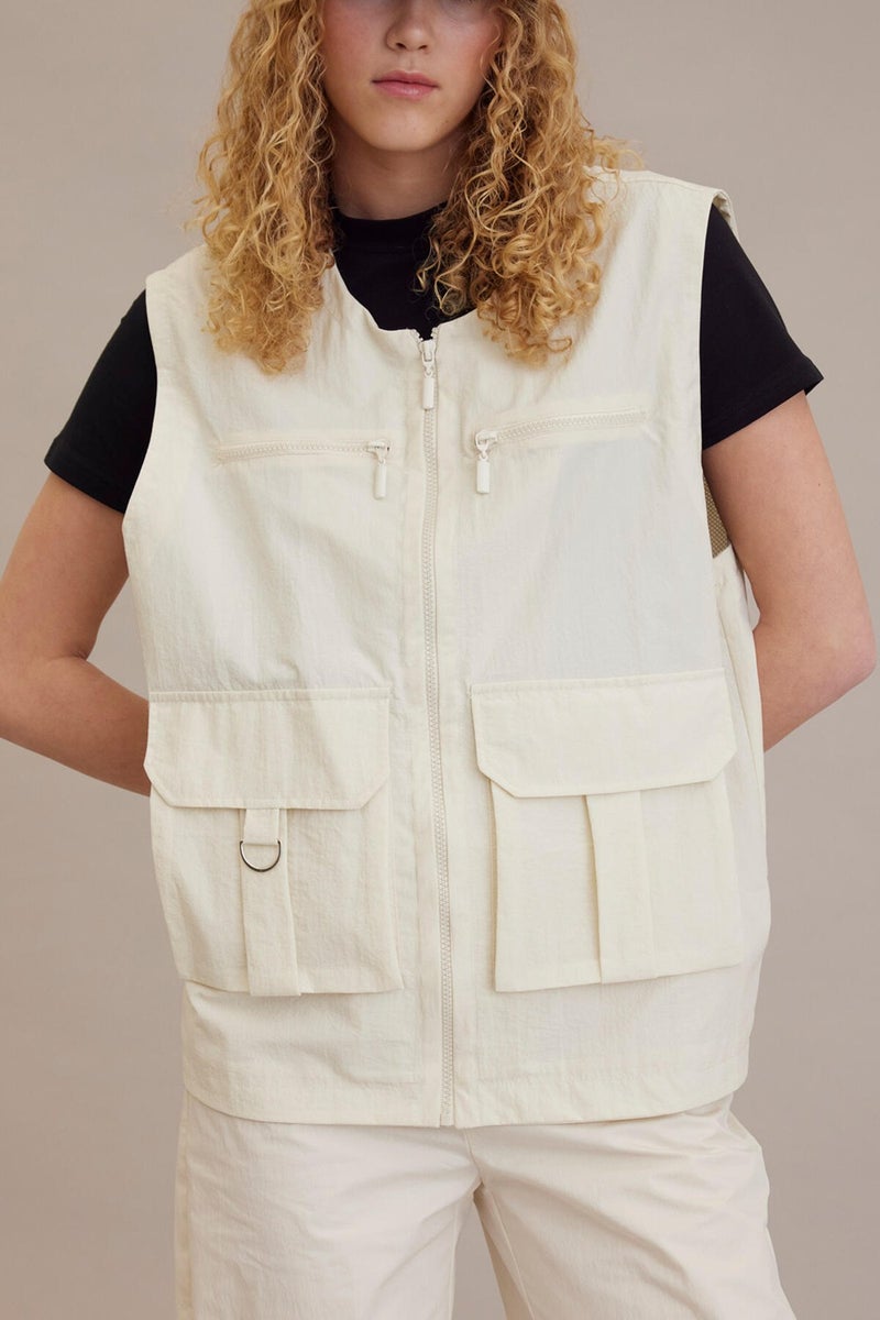 Manuka Technical Detailed Vest Vanilla  - Image 3