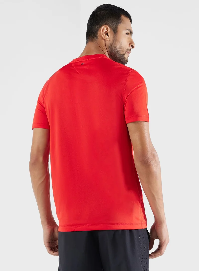TOMMY HILFIGER Essential Traing Small Logo T-Shirt