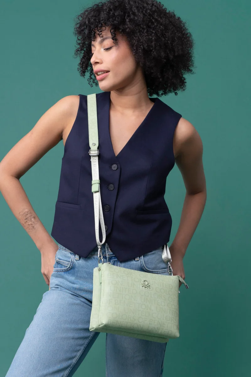 يونايتد كولورز أوف بينتيون Benetton Women's Crossbody Bag Green BNT1283