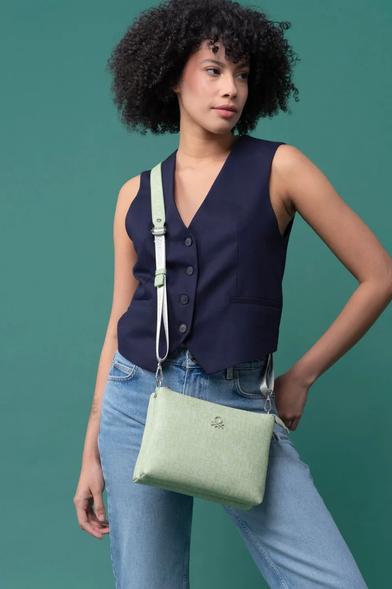 يونايتد كولورز أوف بينتيون Benetton Women's Crossbody Bag Green BNT1283