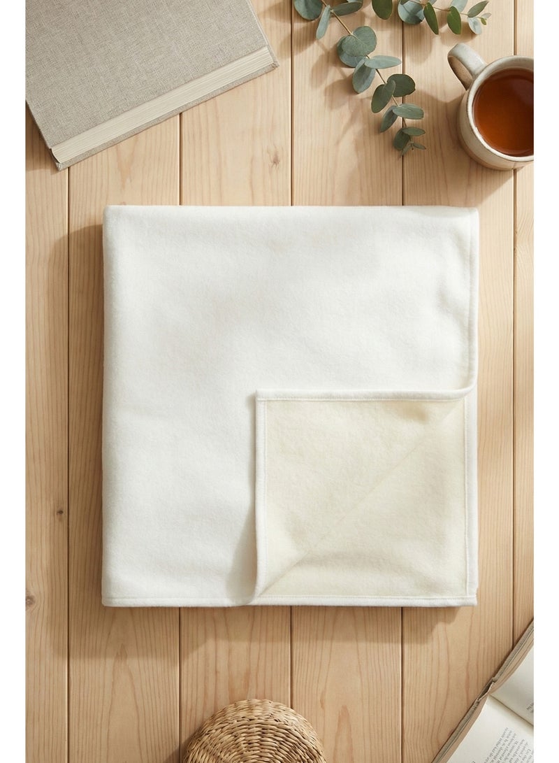 SleepLand Beige guest and trip package, consisting of a mattress, blanket, pillow, and pillowcase - Image 3
