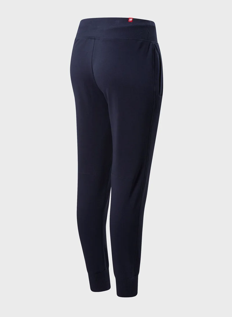 New Balance Essential Cuffed Sweatpants