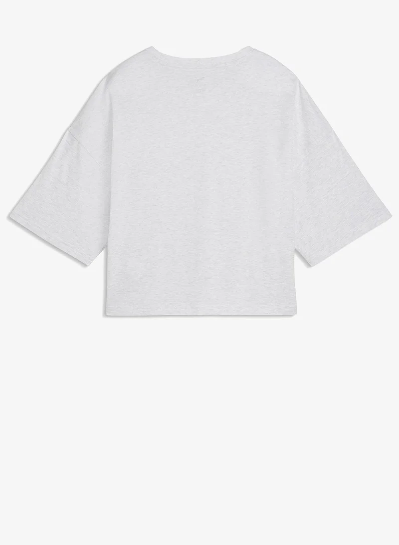 بوما تيشيرت فضفاض من اسنشالز