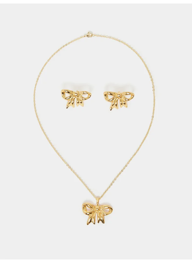 Styli Styli Ribbon Design Pendant Necklace and Stud Earrings Set