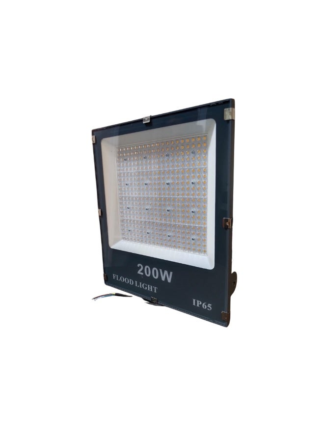 Sian Tech 200W LED Floodlight, 6500K White Light – 20,000 Lumens – 50,000 Hours of Operation – Power Factor 0.97 – Full Aluminum Construction with a 36-Month Warranty from Sian Tech - Image 3