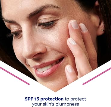 NIVEA Hyaluron Cellular Filler AntiAge Day Cream SPF 15 50ml Anti Wrinkle Cream with Hyaluronic Acid Anti Ageing Face Cream Day Cream for Women - Image 4