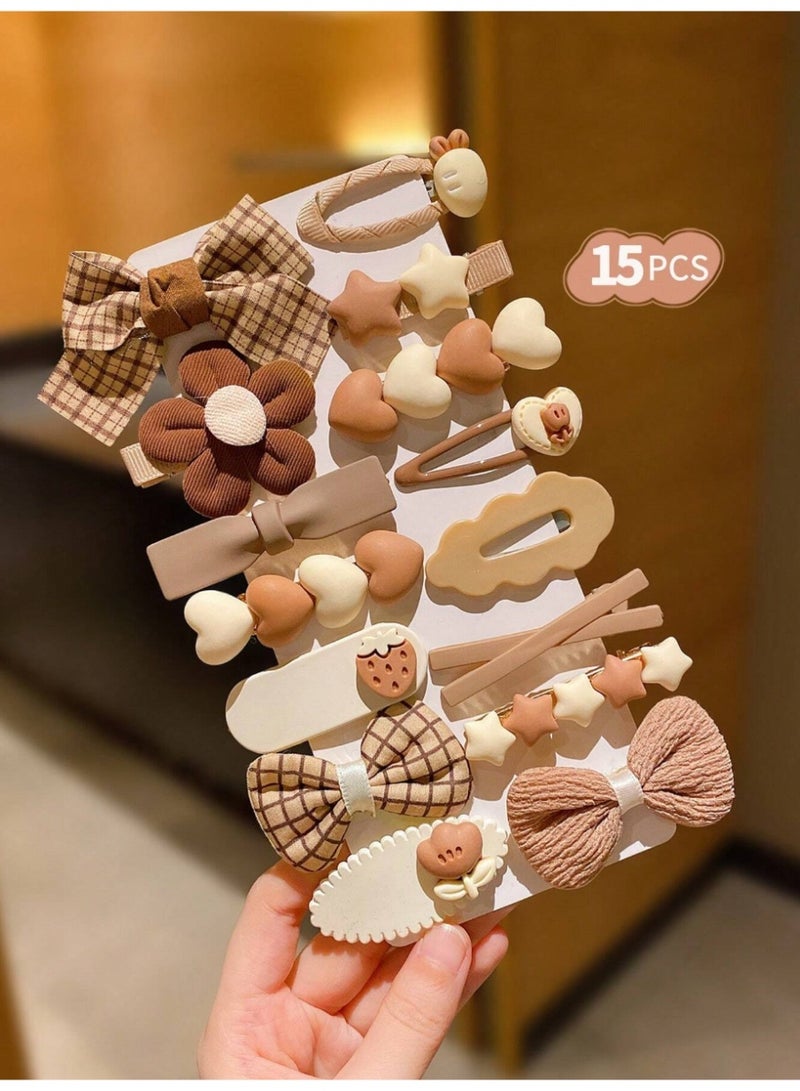 مشابك شعر للبنات مجموعه من 15 قطعه مشبك شعر بتصاميم متنوعه و الوان زاهيه مناسبة لـ حفلات أعياد الميلاد، المدرسة، والمناسبات الخاصة.