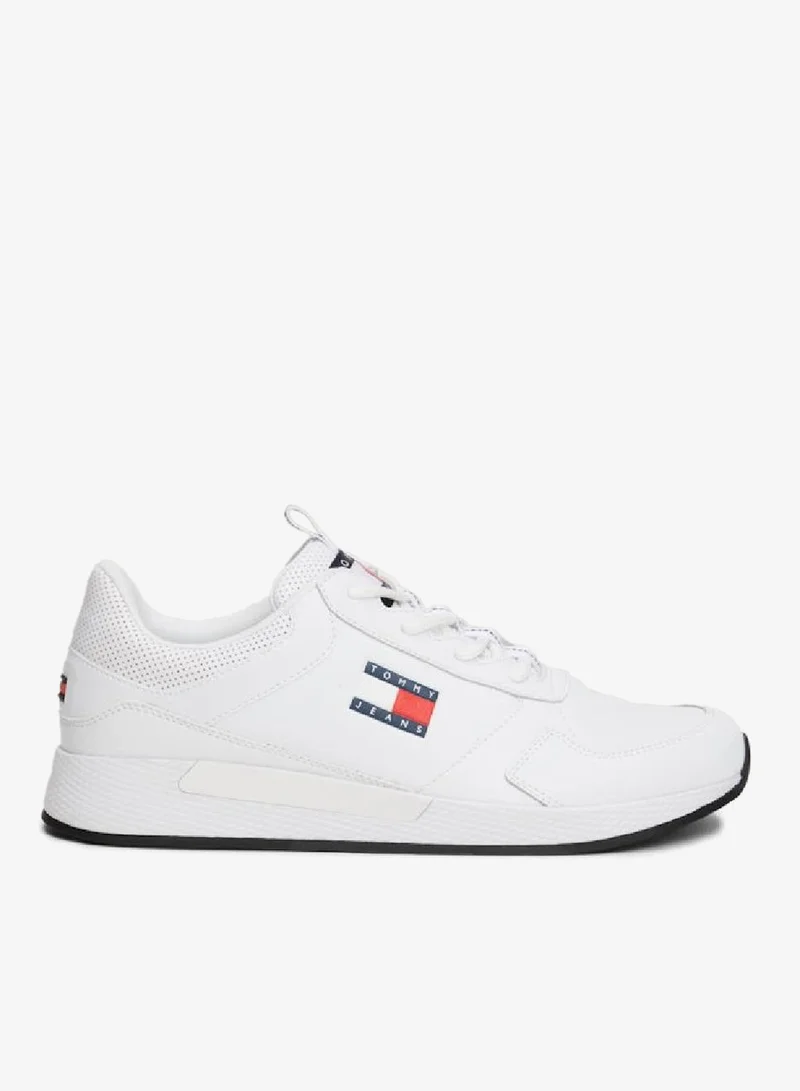 Essential Badge Flexible Runner Sneakers