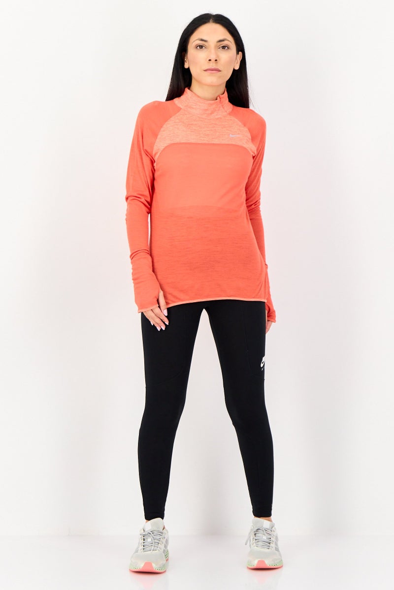Nike بلوزة رياضية نسائية بأكمام طويلة مناسبة في الهواء الطلق، برتقالي - Image 4
