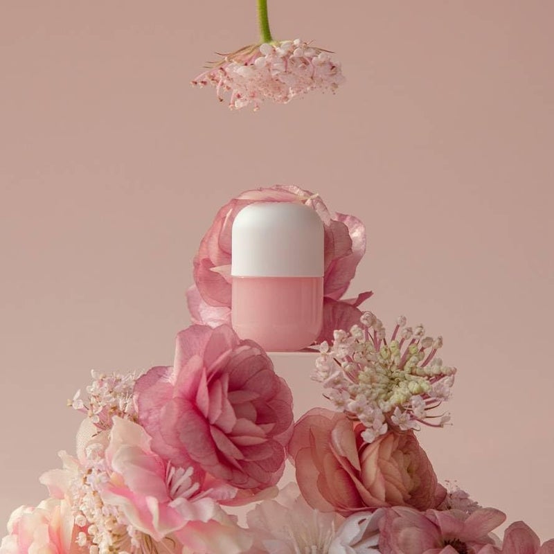 SH!FT Aromatic Shower FilterCapsule 1 Pack with Long Lasting Japanese Cherry Fragrance Removes Chlorine Feels Like Spa Relaxation Every Shower Easy Installation Fits Most Showers - 6 PCS - Image 1