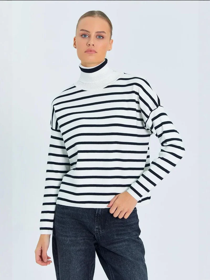 ميكسراي كنزة برقبة عالية مضلعة مخططة من ميكسراي