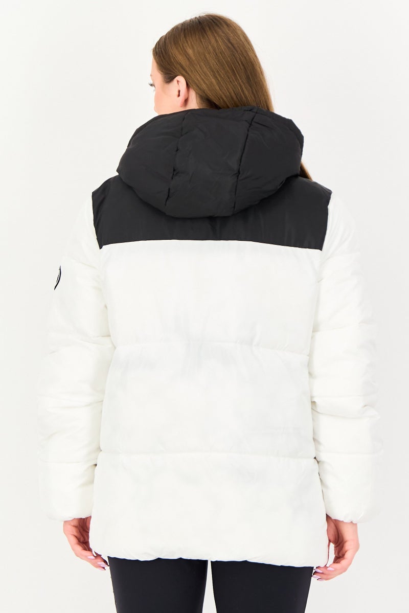 Reebok Women Sportswear Fit Outdoor Jacket, White - Image 3