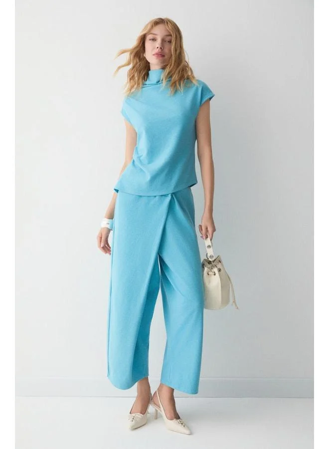 ENVELOPE Women's Straight-Collared Draped Crisscross Wide-Leg Blue Top-and-Bottom Set.