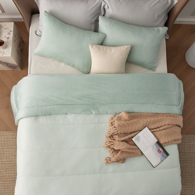 Bedsure Queen Comforter Set - Cooling and Warm Bed Set, Sage Green Reversible Bedding for All Season, 3 Pieces, 1 Queen Size Comforter (88"x88") and 2 Pillow Cases(20"x26") - Image 5
