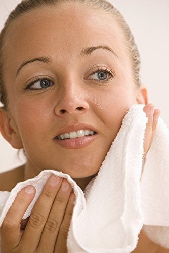 Utopia Towels مجموعة مناشف يوتوبيا 60 قطعة من قماش القطن، 100% قطن حلقي، مناشف وجه فاخرة، عالية الامتصاص وناعمة الملمس، بيضاء - Image 2
