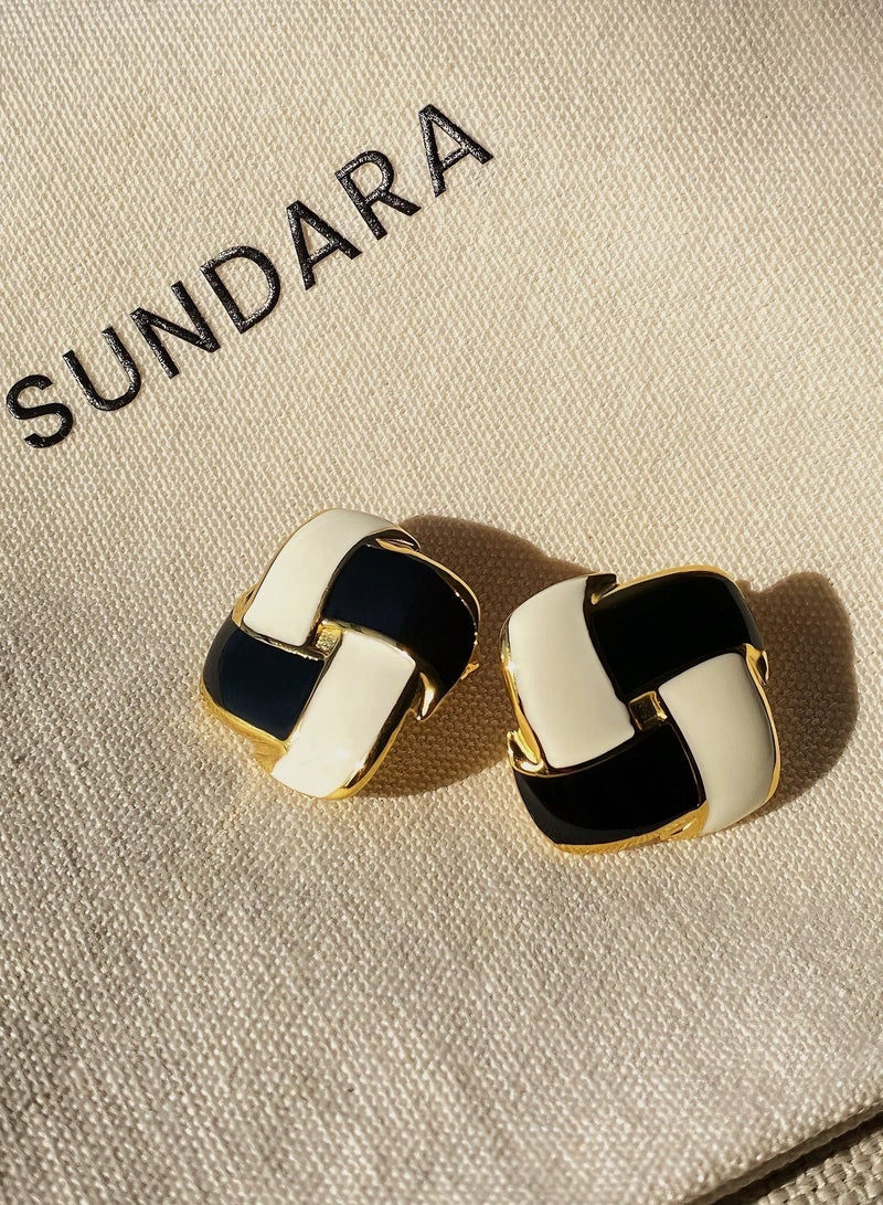 سونداراسوندارا أقراط مطرولة بتصميم مربعات ثنائية اللون من التيتانيوم الفولاذي المطلي بذهب 18 قيراطًا للنساء والفتيات، مع علبة هدايا فاخرة - Image 4