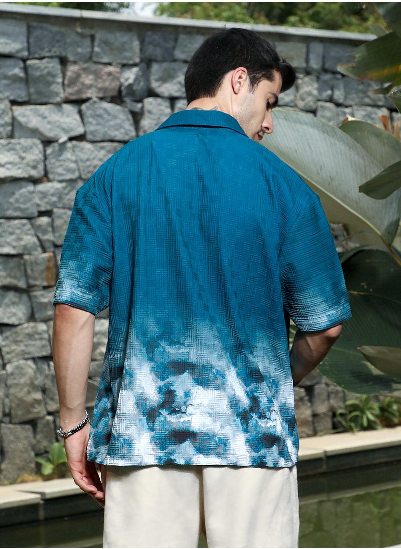 Campus Sutra Campus Sutra Men's Teal Green Abstract-Ombre Oversized Shirt For Casual Wear | Spread Collar | Short Regular Sleeves | Button Closure | Oversized Shirt Crafted With Comfort Fit For Everyday Wear  - Image 5