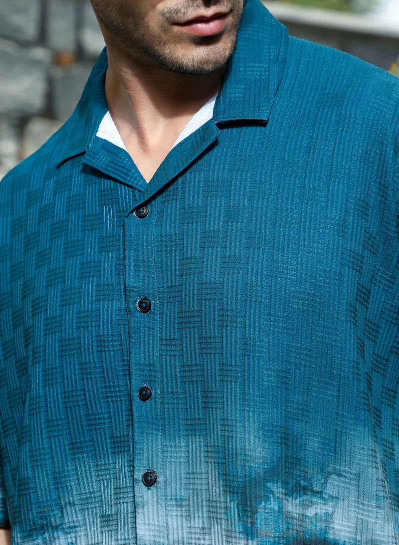 Campus Sutra Campus Sutra Men's Teal Green Abstract-Ombre Oversized Shirt For Casual Wear | Spread Collar | Short Regular Sleeves | Button Closure | Oversized Shirt Crafted With Comfort Fit For Everyday Wear
