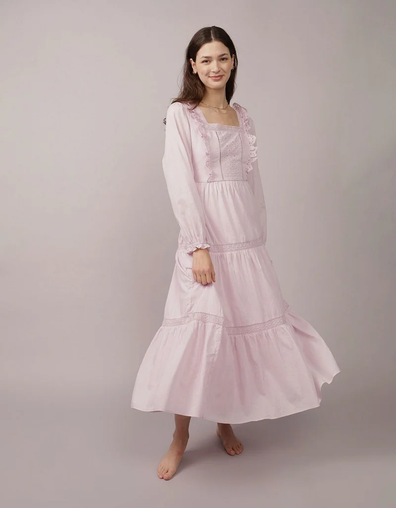 امريكان ايجل فستان ميدي مطرز متعدد الطبقات بأكمام طويلة